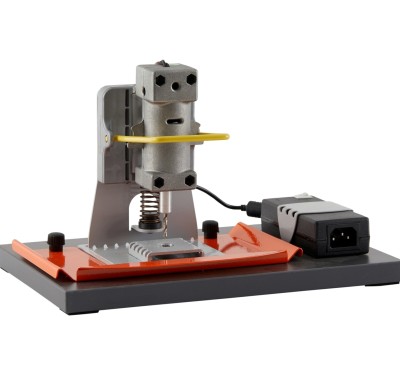 Bộ STEM lĩnh vực cơ khí đa năng gồm bộ máy tiện, cưa, cắt, chà nhám, nguyên liệu sản xuất kèm bộ giáo án tổ chức hoạt động.